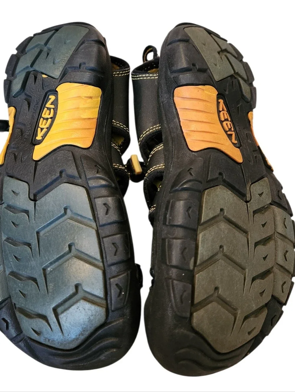 Keen Kids Newport H2 Waterproof Sport Sandal Black/Keen Yellow Size 4 Durable
